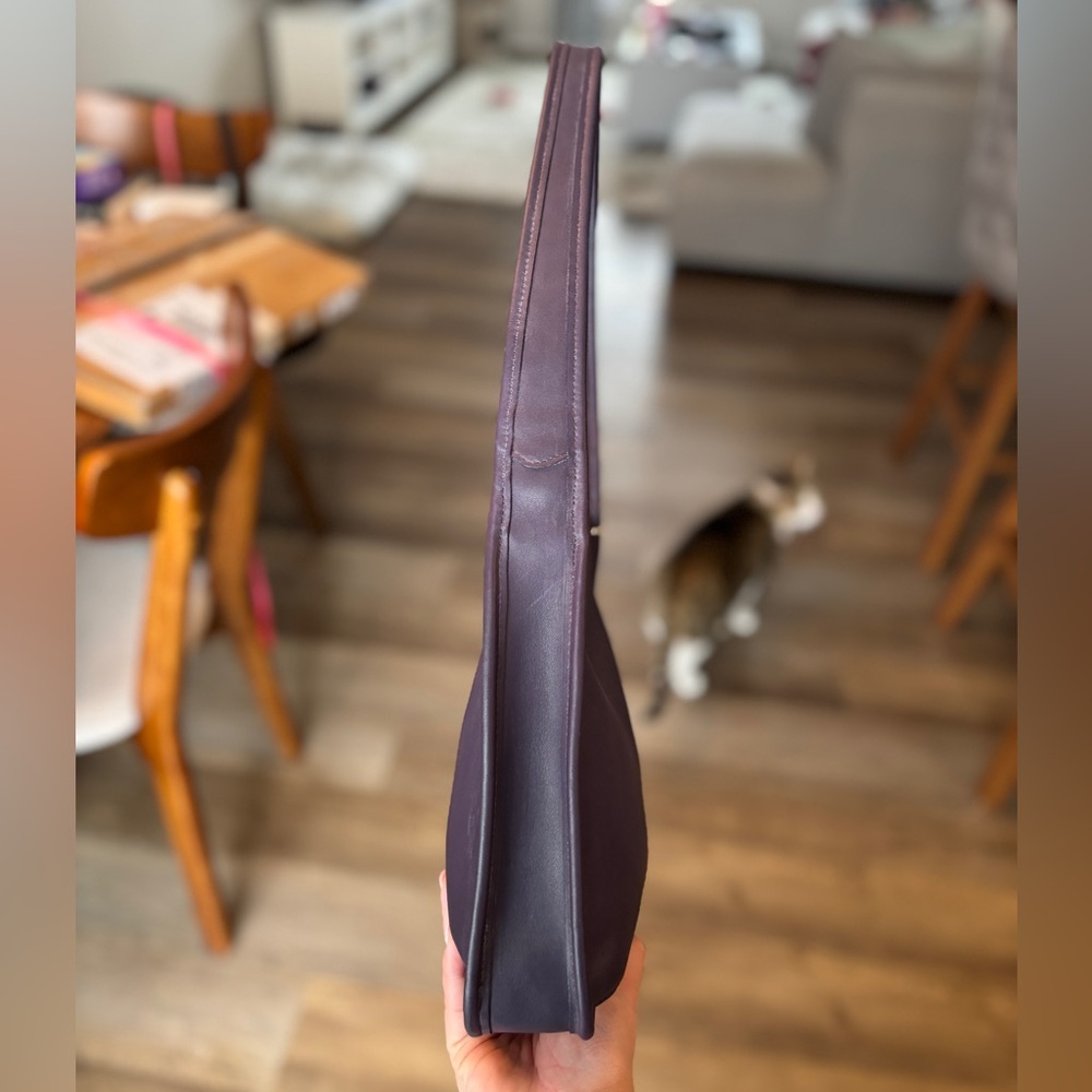 🚨VINTAGE COACH 9020 ERGO BAG IN EXCELLENT CONDITION RARE COLOR🚨 - Picture 3 of 10